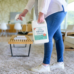 128 oz. Cedarwood Flea & Tick Spray